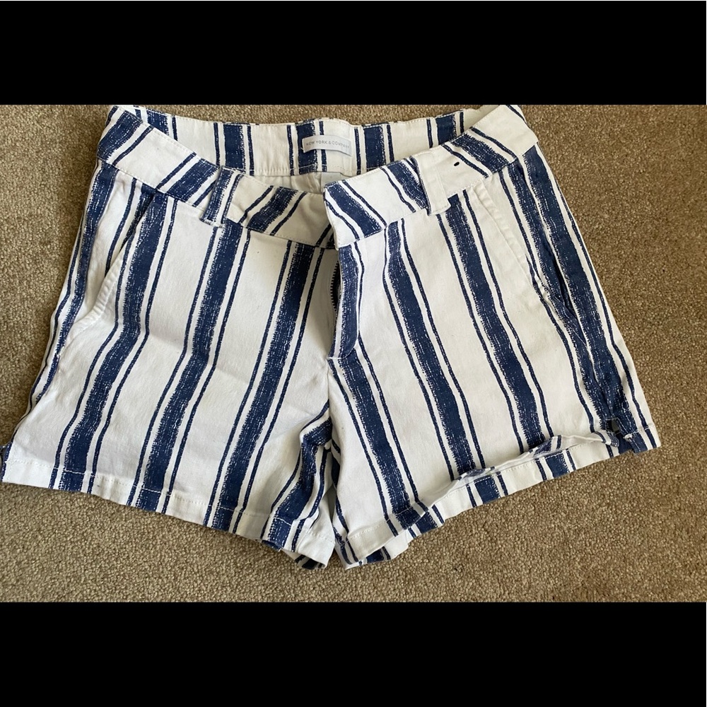 New York & Company Blue/White Cotton Summer Shorts Size 6